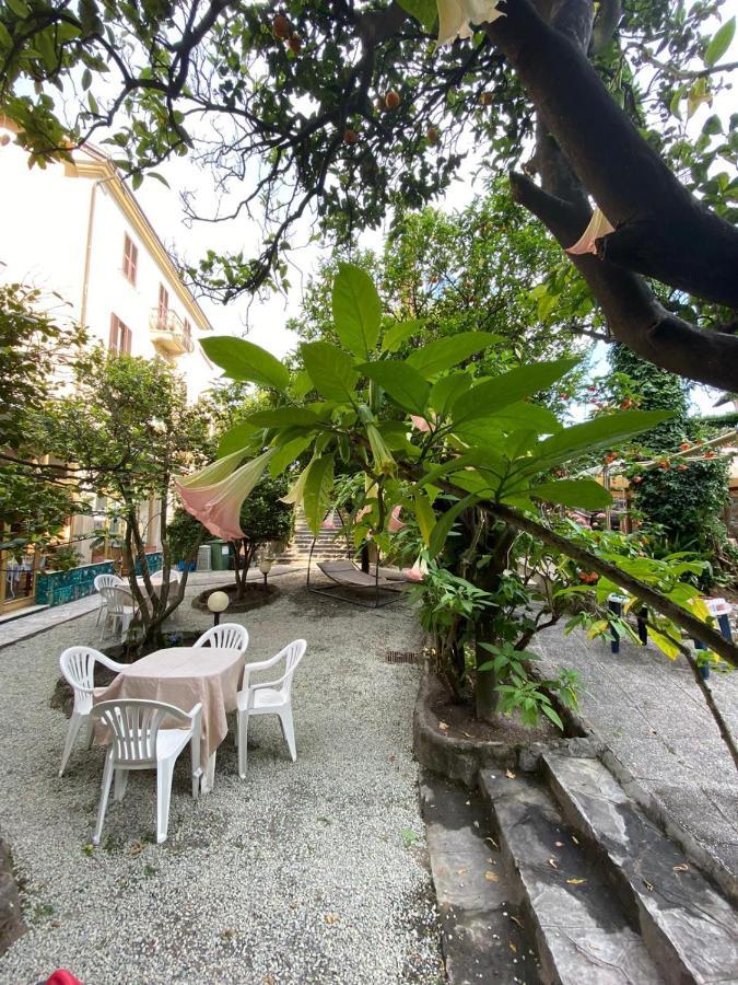 Hotel Villa Flora Bogliasco Luaran gambar